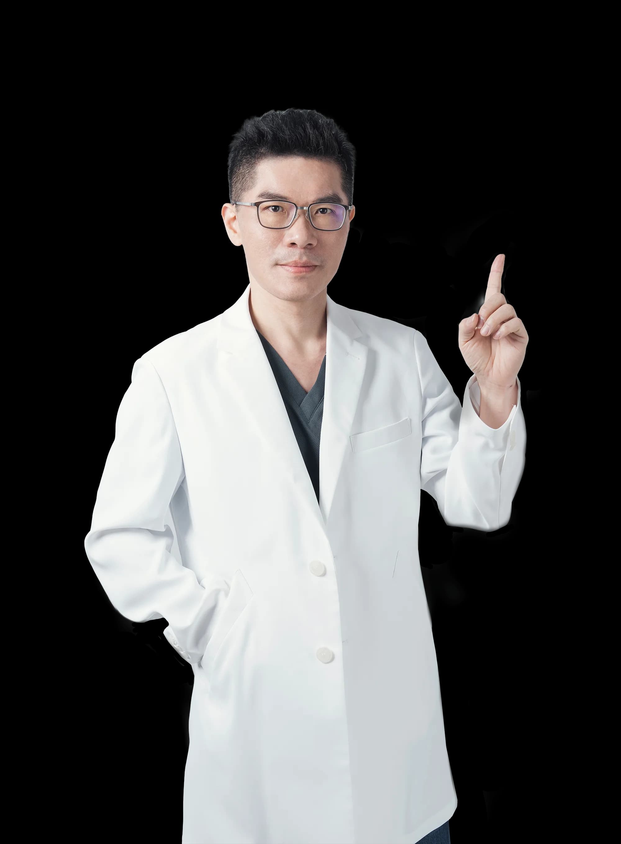 張耀元整形外科醫師